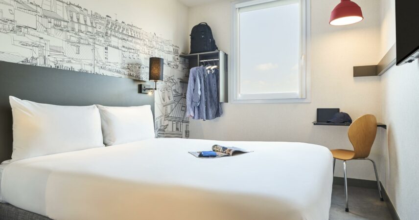 greet hotel Paris Nord 18e, Ex ibis budget P N 18e - 5091